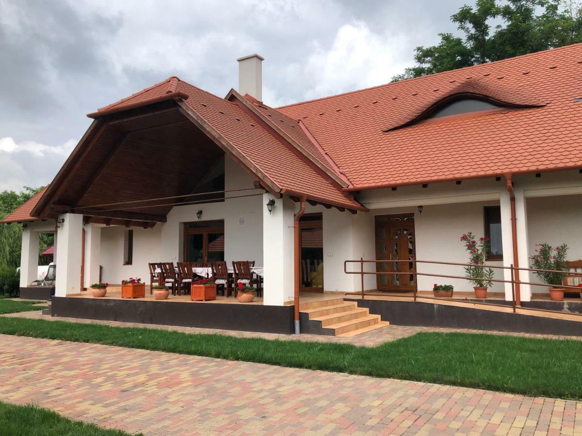 Kiscsere Vendeghaz Kallosemjen Exterior photo